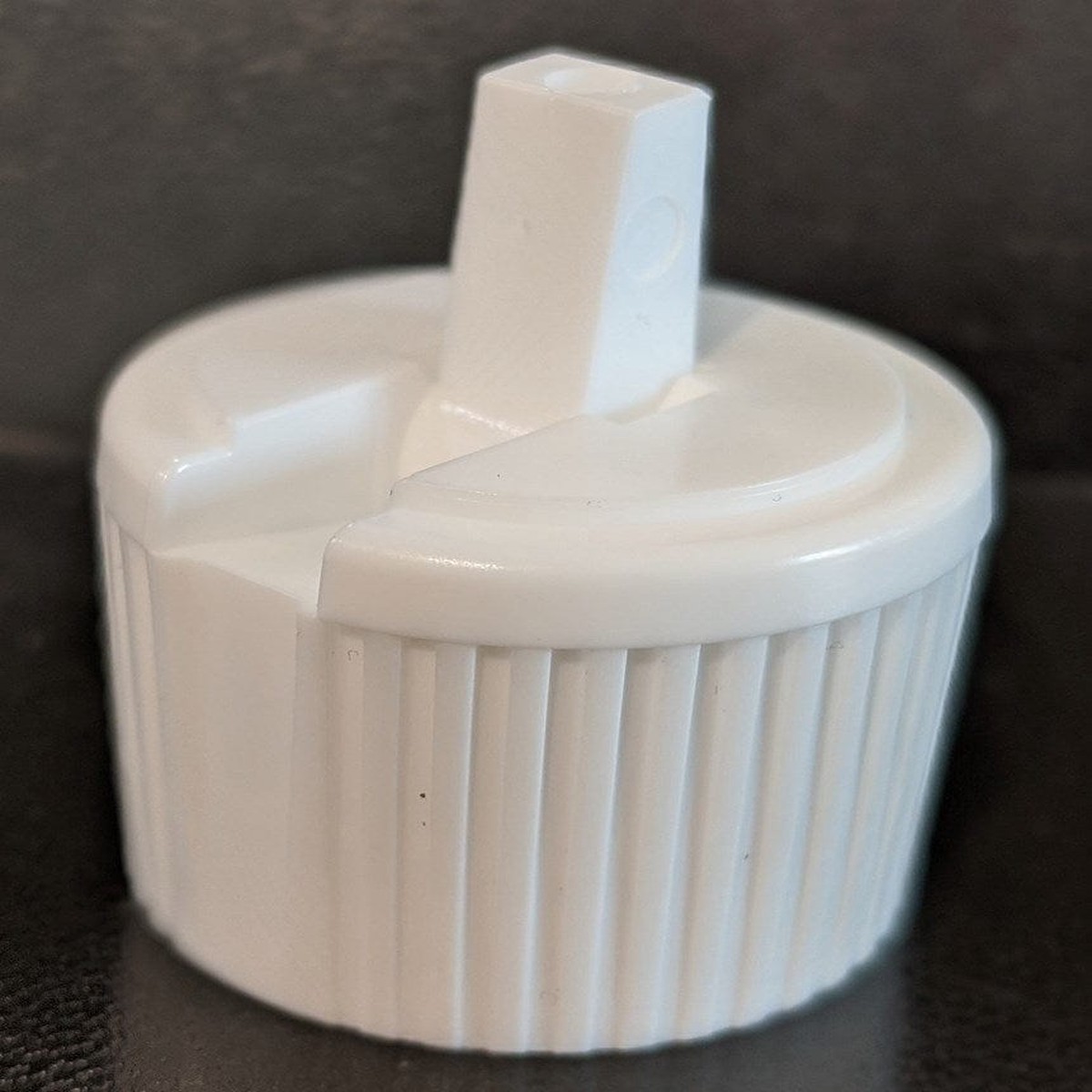 24/410 Loc-Top Nozzle White | Denson CFE